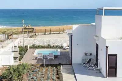 Image de Seafront villa with pool near Syracuse, Sicily - Timo - 6 pax