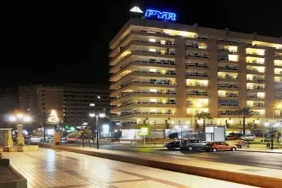Image de Appartement lumineux avec piscine