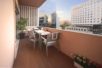 Quad 2 avec Balcon, Garage, av (À froid ou à la chaleur), sécurité 24/7