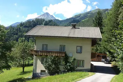 Image de Notre maison (maison indépendante) est à 2, 5 km avant Heiligenblut, au pied de l'Autriche