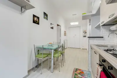 Image de Appartement lumineux neuf pour 5, 2 salles de bains en Prati