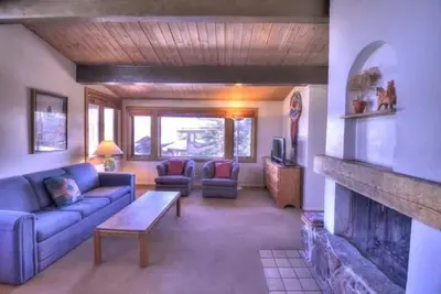 Image de Trembleforêt Condominiums L10: Pool gratuit / Accès Hot Tub / Centre de remise en forme