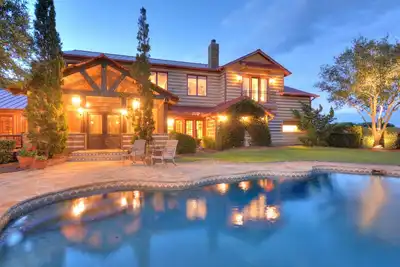Image de Lonesome Wind Ranch: un luxueux domaine du sud du Texas