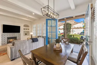 Image de Villa de luxe avec vue sur la montagne, près de la piscine - Rez-de-chaussée avec garage (T37)