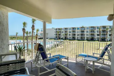 Image de Vue sur l'océan avec 2 chambres à coucher 2 salles de bains au Colony Reef Club 2207