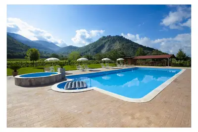 The Pinte Rooms: Appartement Tellus, accès à la piscine, terrasse avec vue