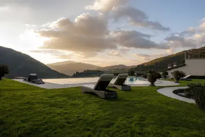 Image de Villa de luxe en Toscane avec piscine privée, Chianti Rufina (Florence)