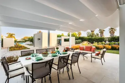 Image de Villa Paolo \"Terra\" & \"Depandance\" splendide villa avec piscine sur la mer de Noto