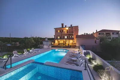 Image de Villa de luxe Jele à Sveti Vid Dobrinjski