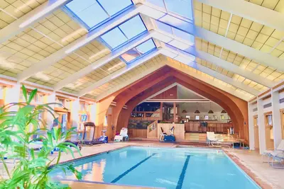 Image de Unique en son genre - Parfait pour les plaisirs d'été, le feuillage d'automne et la maison de ski pour l'hiver