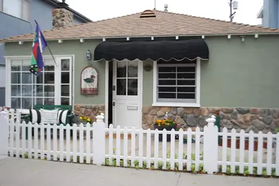 Image de Balboa Island Cottage 2 Bdm / 2 Bath - Duck House