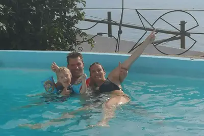 Image de Vues fantastiques sur la mer, charmante villa, piscine chauffée.