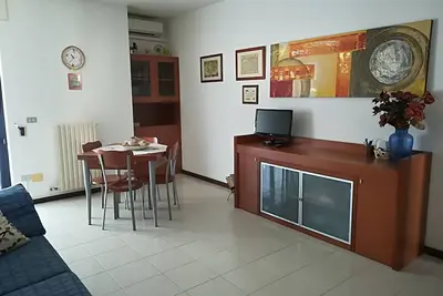 Image de Appartement Trois PIÈCES Confortable Et DÉLÉGANT À Une ÉTAPE Du Chateau De Otranto