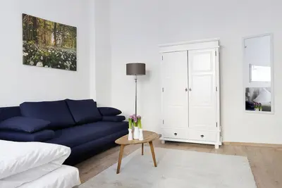 Image de Blisse West Berlin typiquement - Grand Apt 5 chambres + 3 salle de bain + 3 balcon