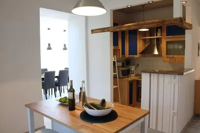 Image de Notre maison dans un endroit calme est idéale pour la famille et les enfants.
