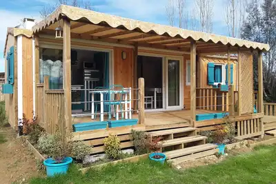 Image de Petit chalet à la campagne