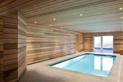 Image de Luxueux chalet avec piscine couverte chauffée, Sauna, Hamman et billard