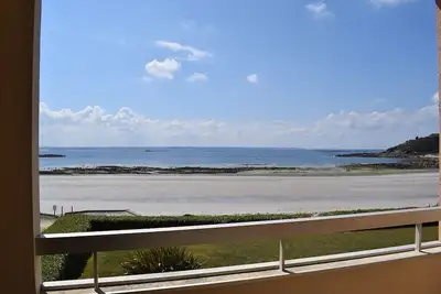Image de Appartement Superbe Vue Mer, face à la plage de Tresmeur à Trebeurden
