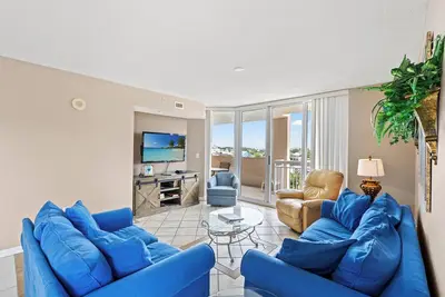 Image de Barefoot North Tower 609, Condo 4 chambres avec vue sur la voie navigable, bain à remous et connexion Wi-Fi gratuite!