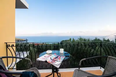 Image de Vue magnifique sur la baie de Lourdas - Studio Maria