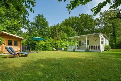 Image de Populierenlaan 24 Luxueux chalet de plage dans la nature et près de la plage