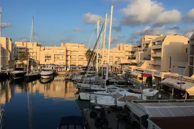 Image de Quai honneur vue mer T2 4 pers  refait a neuf port de bormes piscine parking