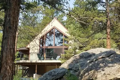 Image de Cabane de montagne nichée pour 6 ~ près d'Estes et de Rocky Mountain Np