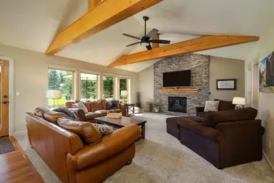 Image de 3 King Masters, Bunk Room, Sleeps 12, on 14th Green, Sharc passes, 4 Bed / 4. 5 salles de bain