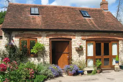 Image de chalet sur le bord du village pittoresque de Langton Herring. (bonne affaire!