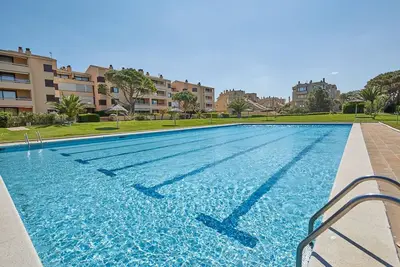 Appartement avec jardin et piscine - Première ligne Plage de Pals (Gm 2h 411)