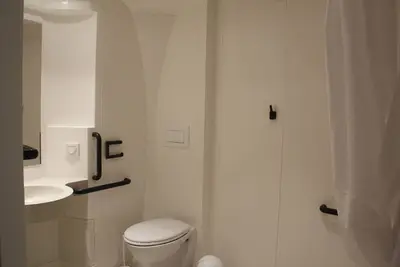 Image de Studios adaptés personnes à mobilité réduite, 23m², 2 lits jumeaux (sans Tv)