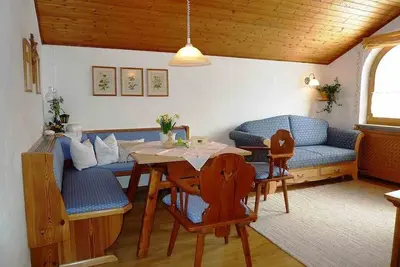 Image de Appartement neuf 40m² ***, extensible avec 1 double douche \/ Wc, endroit calme, sentiers de randonnée depuis la maison
