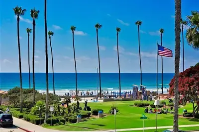 Image de La Jolla Shores Village, Romantic Hideaway, Courte promenade de la plage, de nouvelles mises Ă niveau