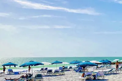 Image de ÉTAPES De La Plage! Pour Les SPÉCIAUX Mensuels, . Appelez 813-731-7673