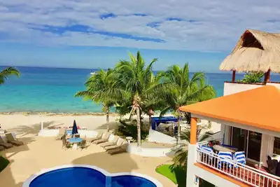 Image de Hippie Bob & Second Floor Beach House Diana: On The / Mer des CaraĂŻbes Plage