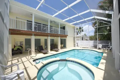 Image de Hidden Treasure Pier Area Pool Home