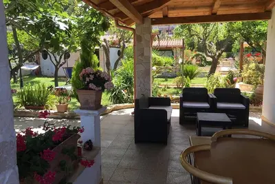Villa en bord de mer (sur la plage Michelino) dans la résidence \"Villa Giulia\"