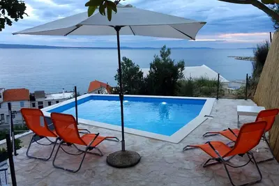 Image de Appartement d'une chambre avec la terrasse Krilo Jesenice, Omis (A-13898-a)