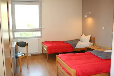 Image de Studio dans domaine arboré avec piscine, bar et restaurant (sans Tv)