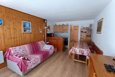 Image de Studio rénové 2* avec coin montagne, 4-5 pers, proche pistes et commerces, village Montgenèvre