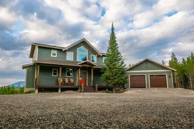 Image de Retreat @ Island Park - Luxueuse nouvelle maison - Près de Yellowstone pour 30 personnes!