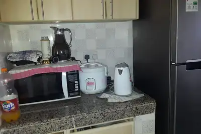 Image de Bienvenue dans une maison loin de la maison, appartement de deux chambres, environnement convivial