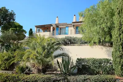 Image de Villa (220m2) Avec Vue Mer Panoramique Entre St Maxime Et Les Issambres