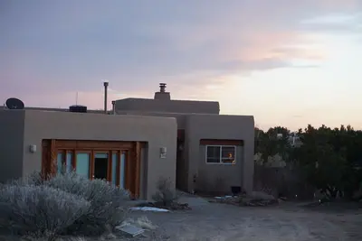 Image de A Unique Artisan / Yogi Home in Eldorado, Santa Fe