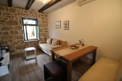 Image de Appartement de deux chambres avec la terrasse Kampor, Rab (A-15518-b)