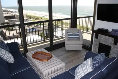 Image de Oceanfront! Nouveau sur le marché mi-juillet 2018 après avoir subi un superbe remodelage!