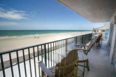 Image de Spectaculaire Beachfront Condo. Vues et emplacement!