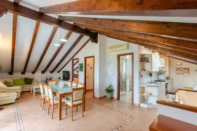 \"Ca di Pescou\", appartement au deuxième étage avec parking