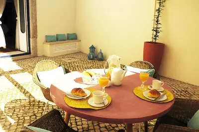 Appartement rénové avec extérieur privé dans le centre de Setúbal