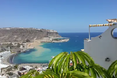 Image de Climatisation! ! . Une vue imprenable depuis le grand balcon. . Direct à la mer